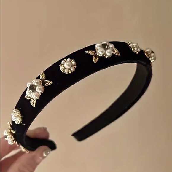 Whimsy_and_Lily Accessories - Black Gold Detailed Floral Headband